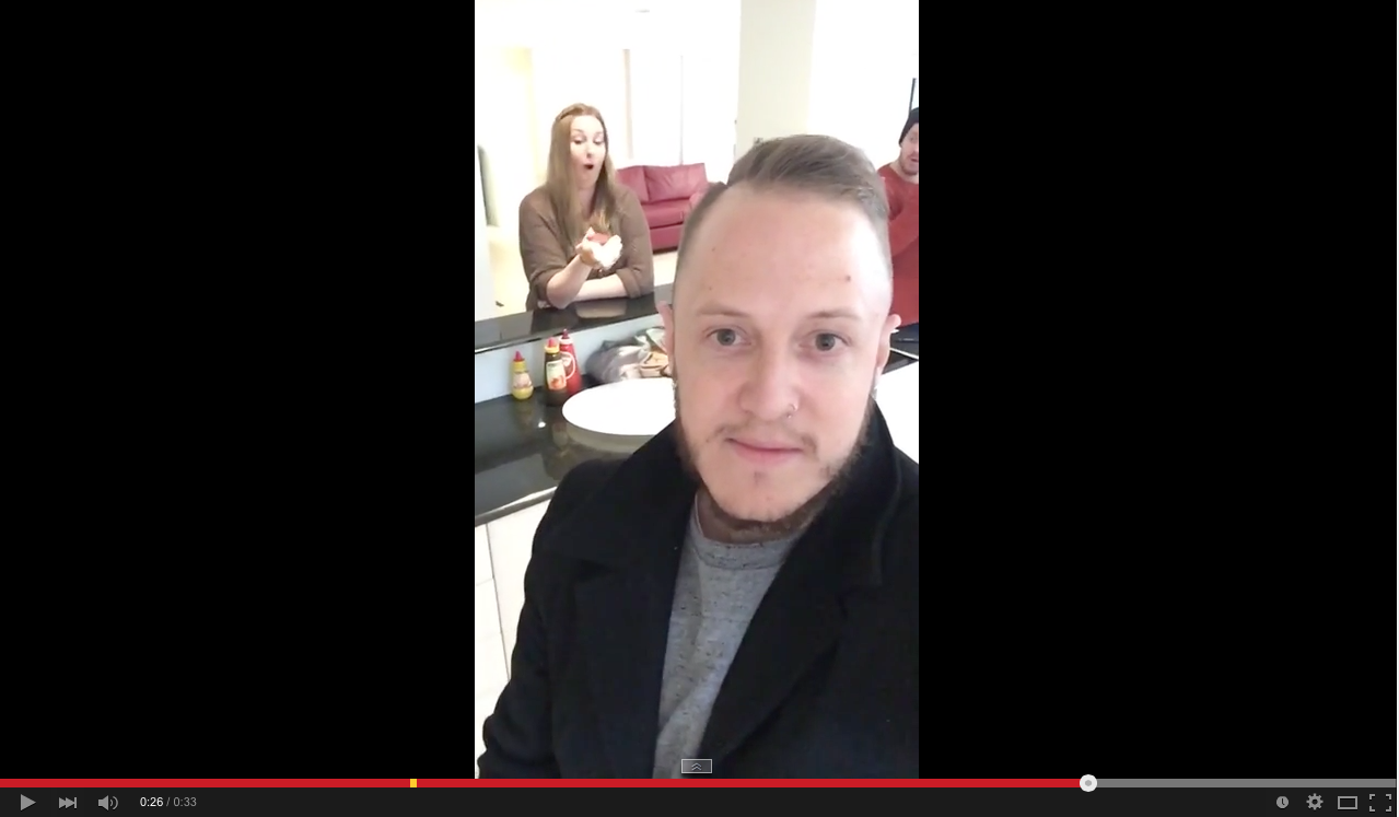 Some guy's amazing talent for over-the-shoulder throws | iNFOnews.ca Some guy's amazing talent for over-the-shoulder throws | iNFOnews.ca