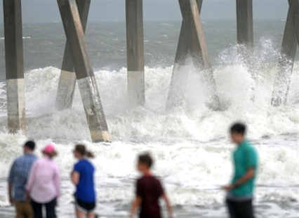 Weather casts wide net with more severe weather, snow, tropical storm; 1 dead in Texas tornado | iNFOnews.ca