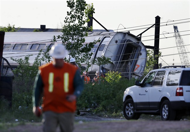 Passengers killed, injured or missing after train derails on busiest US corridor | iNFOnews.ca