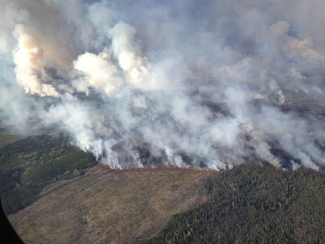 Fire crews suffer setback in battle against wildfire near Prince George | iNFOnews.ca