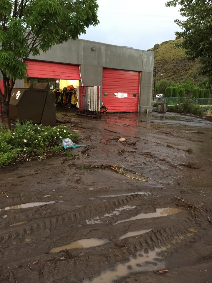 Cleanup begins after storm brings flash floods to Cache Creek | iNFOnews.ca