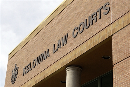 Kelowna officer on trial for alleged assault faces new charge after cruiser crash | iNFOnews.ca