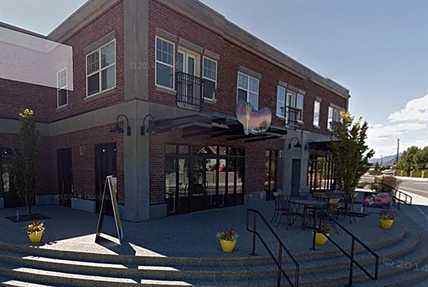 Two people arrested for brandishing weapon at Swankie's | iNFOnews.ca