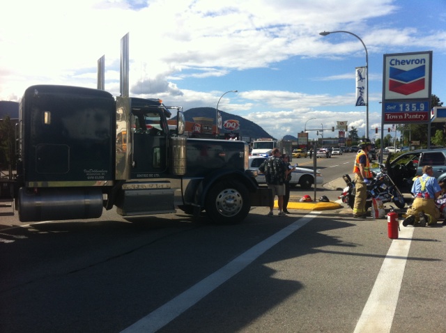 UPDATE: Penticton motorcyclist taken to hospital | iNFOnews.ca UPDATE: Penticton motorcyclist taken to hospital | iNFOnews.ca