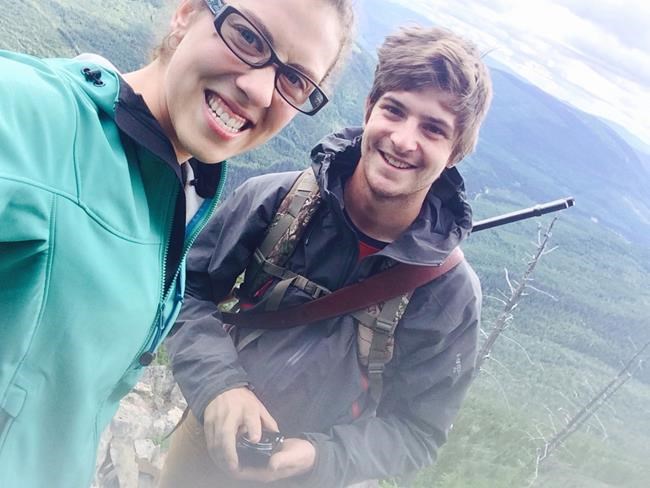 Grizzly bear that broke hiker's arm likely lunged in shock: conservation officer | iNFOnews.ca