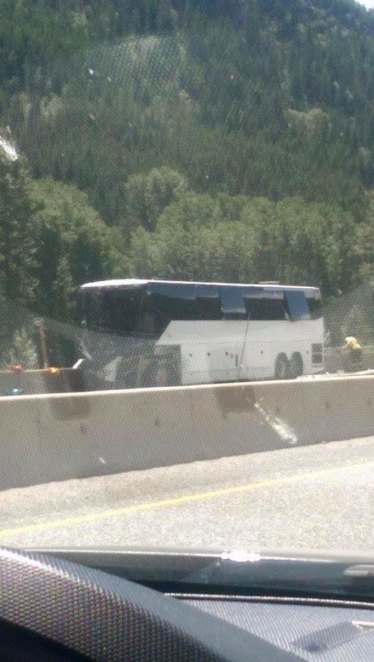Tour bus crashes on Coquihalla Highway in B.C., about 38 injured: paramedics | iNFOnews.ca Tour bus crashes on Coquihalla Highway in B.C., about 38 injured: paramedics | iNFOnews.ca