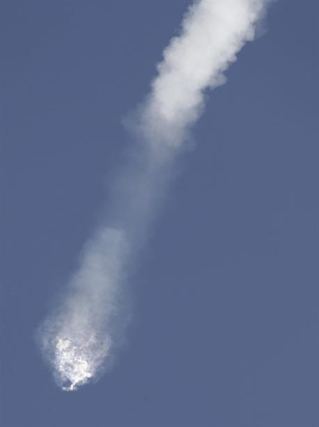 WATCH: SpaceX launch to space station ends in failure, rocket breaks apart a few minutes into flight | iNFOnews.ca WATCH: SpaceX launch to space station ends in failure, rocket breaks apart a few minutes into flight | iNFOnews.ca