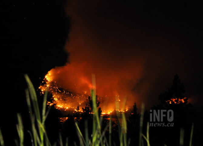 UPDATE: Westside Road evacuations remain in effect; fire grows to 430 ha | iNFOnews.ca UPDATE: Westside Road evacuations remain in effect; fire grows to 430 ha | iNFOnews.ca