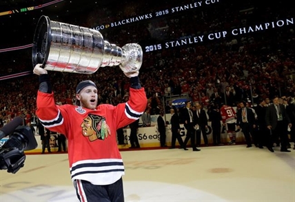 NHL star Patrick Kane dropped from video game cover over police investigation | iNFOnews.ca