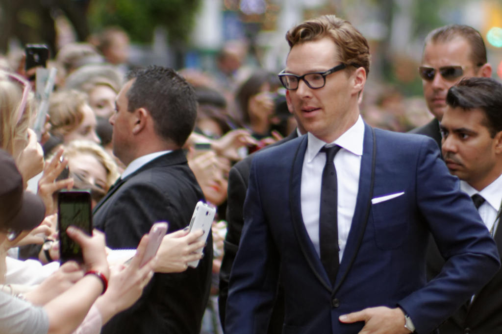 Benedict Cumberbatch urges fans not to film his stage performance of 'Hamlet' | iNFOnews.ca