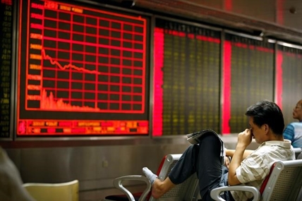 China's stock market suffers biggest one-day fall since 2007, defying government intervention | iNFOnews.ca