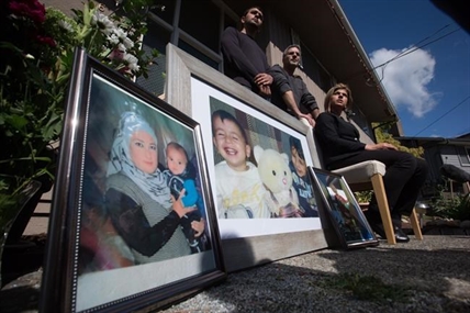 Memorial held in Vancouver for two drowned Syrian boys | iNFOnews.ca