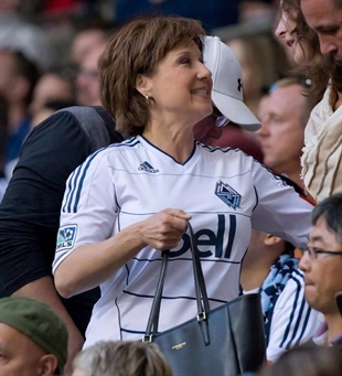 B.C. Premier Clark trash talks Seattle soccer team in partisan tweet | iNFOnews.ca
