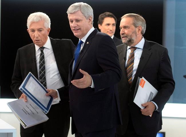Harper's rivals try neutralizing niqab with wedge tactics of their own | iNFOnews.ca