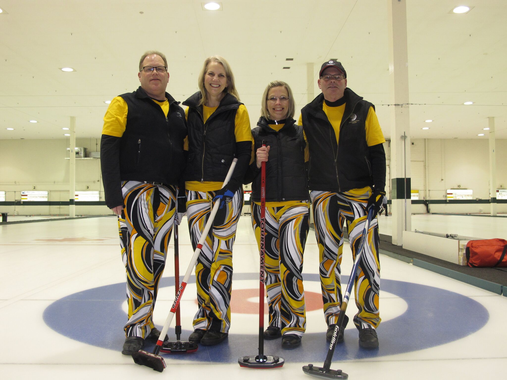 Kelowna Curling Club hosts 'Try Curling' open house | iNFOnews.ca