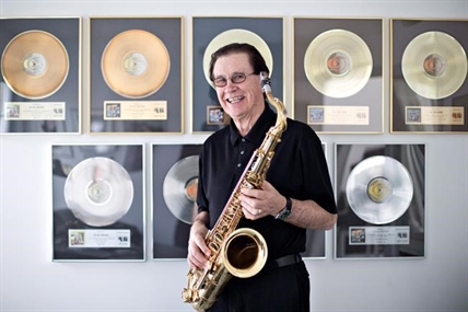 Politician wants 'Bird Dance' band to strut down Canada's Walk of Fame | iNFOnews.ca Politician wants 'Bird Dance' band to strut down Canada's Walk of Fame | iNFOnews.ca