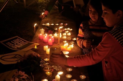 A guide to talking with children about Paris attacks | iNFOnews.ca A guide to talking with children about Paris attacks | iNFOnews.ca