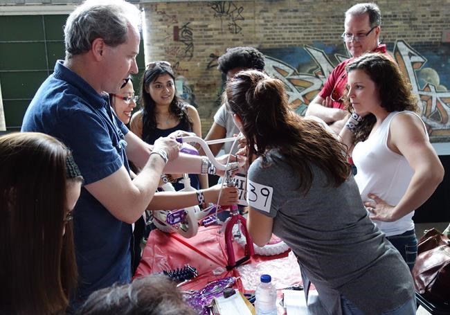 Stressed about attending holiday parties? Opting in may help ease social anxiety | iNFOnews.ca