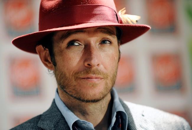 Manager says former Stone Temple Pilots frontman Scott Weiland dead at 48 | iNFOnews.ca