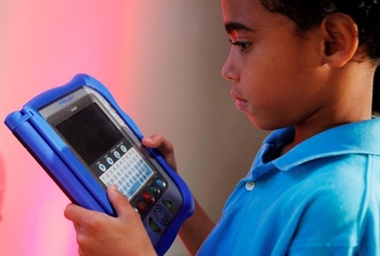 After digital toymaker VTech's hack, how to ensure your kids' online safety | iNFOnews.ca