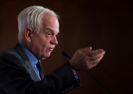 Ottawa 'working very hard' to welcome 10,000 refugees this year: McCallum | iNFOnews.ca