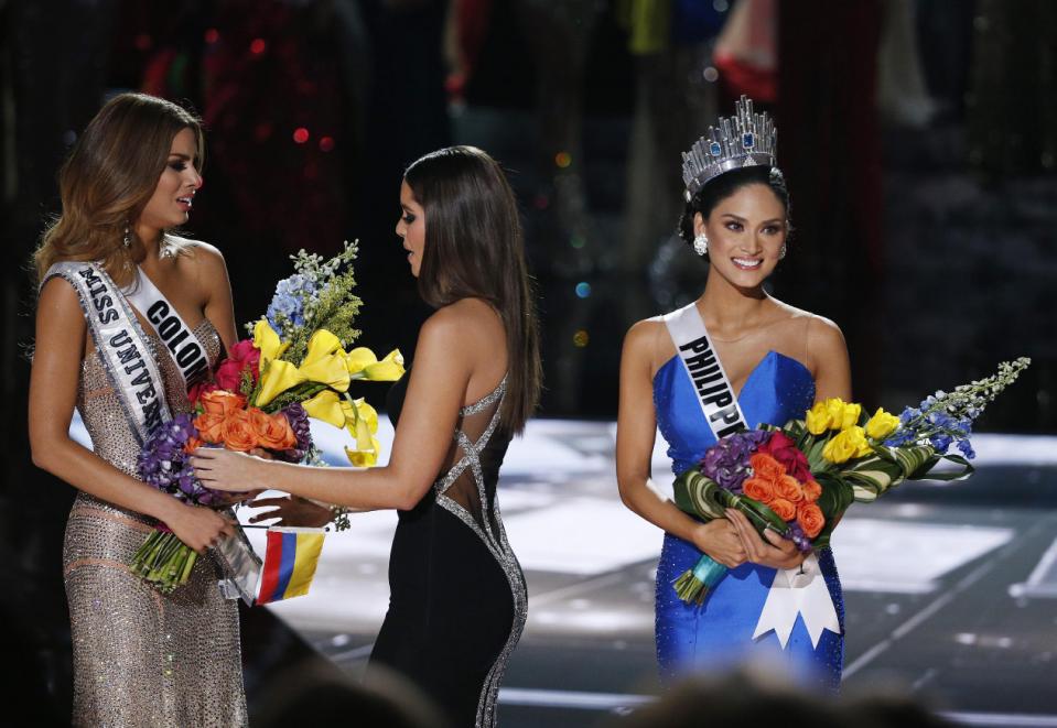 You had one job: Steve Harvey announces wrong Miss Universe winner | iNFOnews.ca