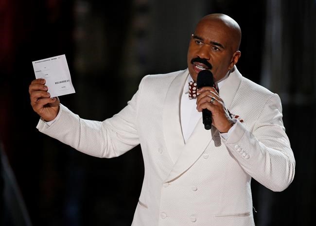 You had one job: Steve Harvey announces wrong Miss Universe winner | iNFOnews.ca