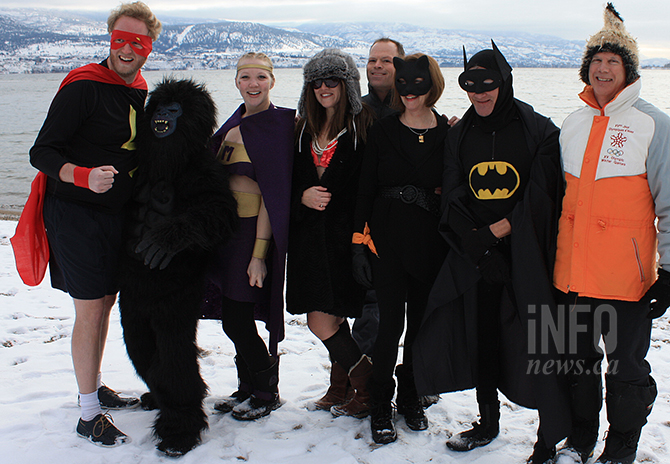 Hundreds of hardy souls take New Year's plunge in Okanagan Lake | iNFOnews.ca Hundreds of hardy souls take New Year's plunge in Okanagan Lake | iNFOnews.ca