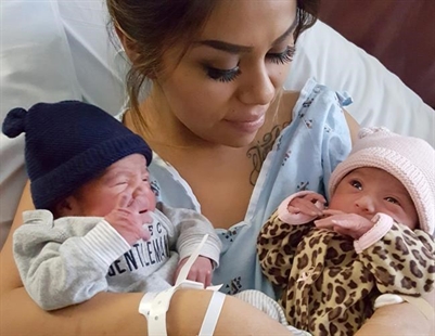 Two-year twins: Babies born to San Diego couple minutes apart, but in 2015 and 2016 | iNFOnews.ca Two-year twins: Babies born to San Diego couple minutes apart, but in 2015 and 2016 | iNFOnews.ca