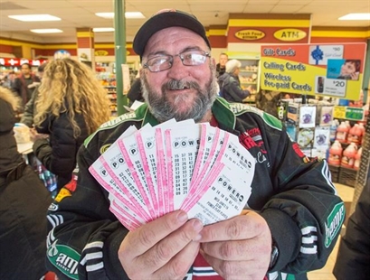 That's US$1.5 billion with a b; lottery offers Canadians crack at instant wealth | iNFOnews.ca