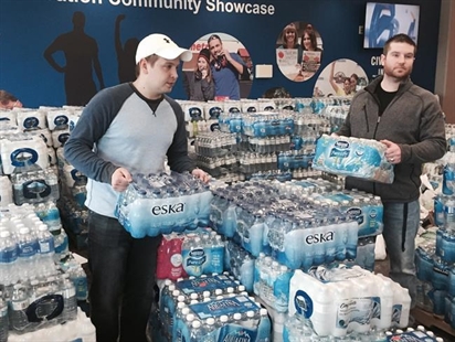 Canadians offering help to Flint, Mich., during its drinking water crisis | iNFOnews.ca