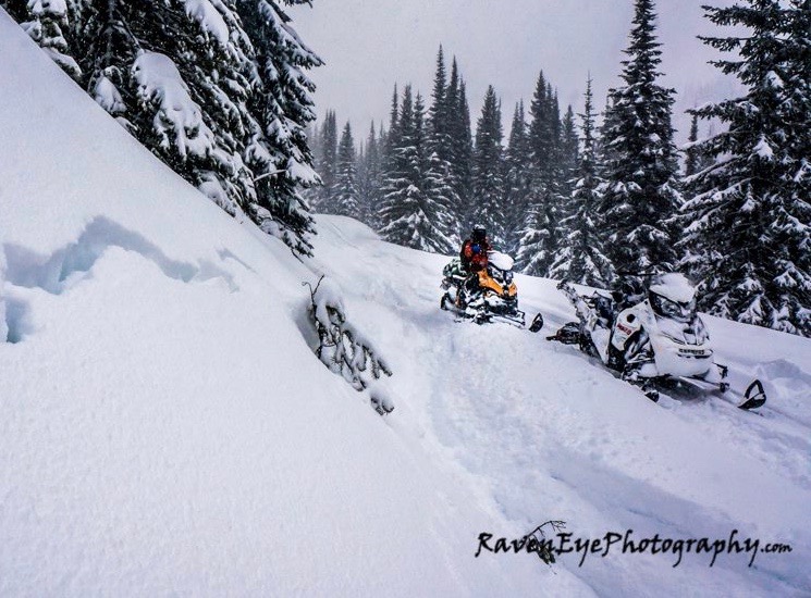 Snowmobiler dies in mountains near Prince George amid sweeping warning from Avalanche Canada | iNFOnews.ca