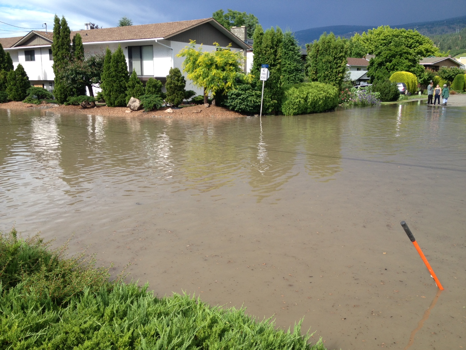 No flood-insurance policies in Canada without new maps: poll of CEOs | iNFOnews.ca