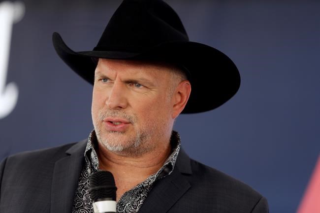 Garth Brooks shows in Hamilton inadvertently force Syrian refugees out of town | iNFOnews.ca Garth Brooks shows in Hamilton inadvertently force Syrian refugees out of town | iNFOnews.ca