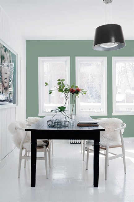 Right at Home: Green's a go for spring decor | iNFOnews.ca