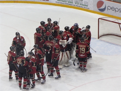 Warriors knock off Chiefs | iNFOnews.ca