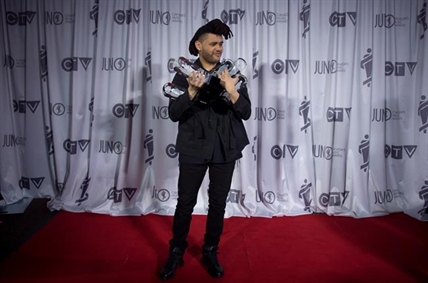 The Weeknd big winner at Junos, Justin Bieber gets fan choice award - and booed | iNFOnews.ca The Weeknd big winner at Junos, Justin Bieber gets fan choice award - and booed | iNFOnews.ca