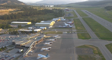 Baby in locked car at Kelowna Airport | iNFOnews.ca Baby in locked car at Kelowna Airport | iNFOnews.ca