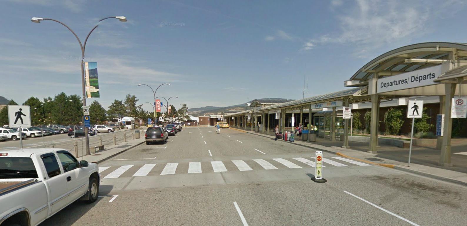 Baby in locked car at Kelowna Airport | iNFOnews.ca Baby in locked car at Kelowna Airport | iNFOnews.ca