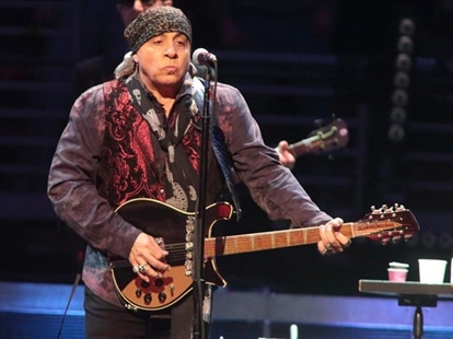 Van Zandt: Show nixed because North Carolina law is 'evil virus' | iNFOnews.ca Van Zandt: Show nixed because North Carolina law is 'evil virus' | iNFOnews.ca