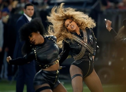 Review: Beyonce again proves to be centre of pop universe | iNFOnews.ca Review: Beyonce again proves to be centre of pop universe | iNFOnews.ca