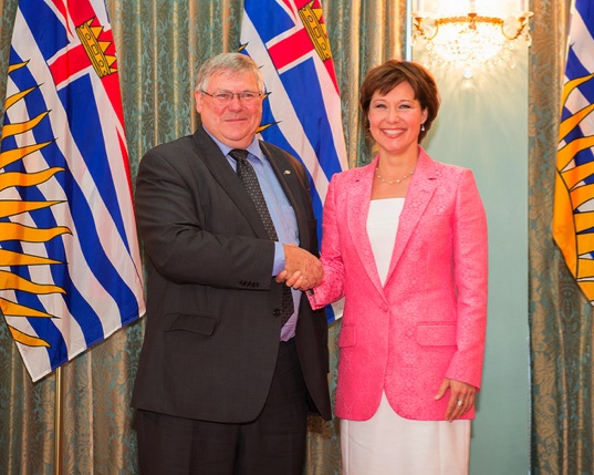 Fruit growers to demand action from premier tonight | iNFOnews.ca