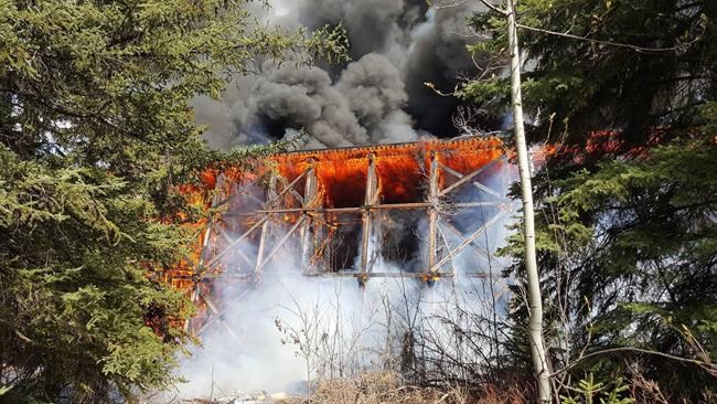 Firefighters who start fires: a look at the phenomenon of 'firefighter arson' | iNFOnews.ca Firefighters who start fires: a look at the phenomenon of 'firefighter arson' | iNFOnews.ca