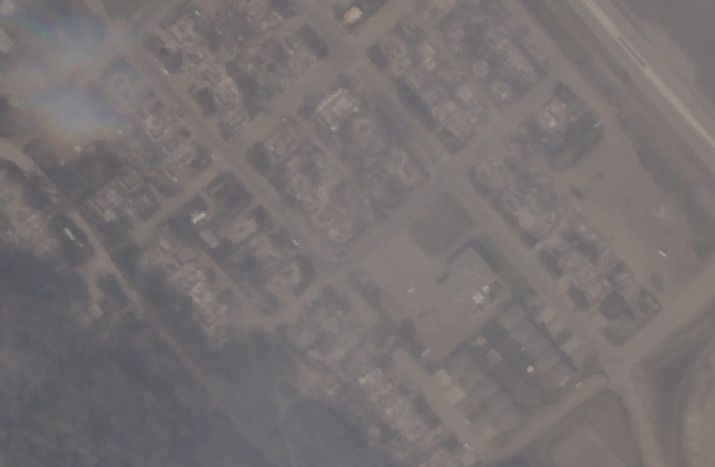 Satellite images show mass destruction in Fort McMurray | iNFOnews.ca