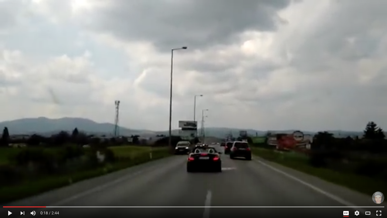 TRENDING NOW: Mercedes blocks ambulance in emergency | iNFOnews.ca