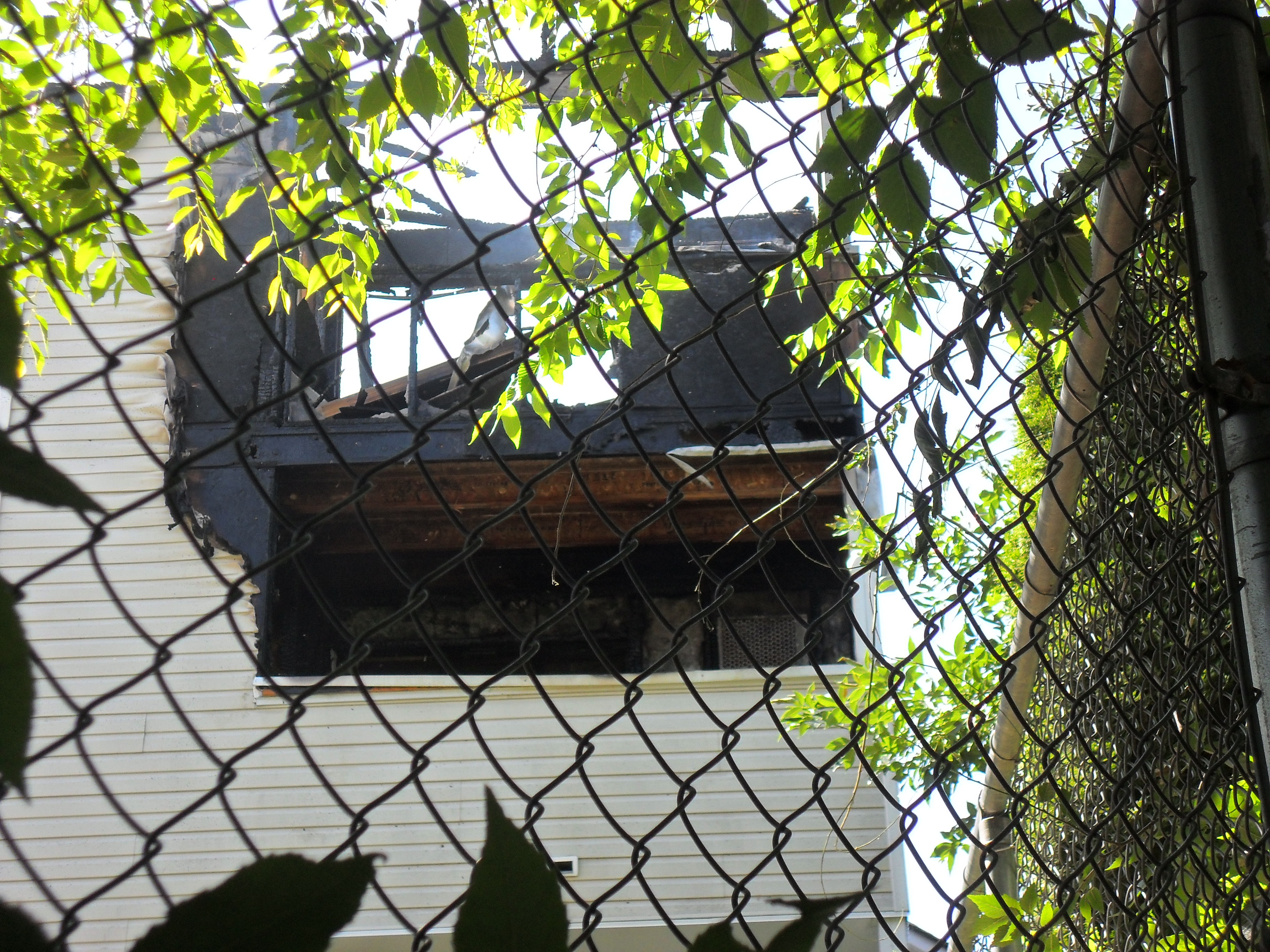 UPDATE: Dozens temporarily homeless after apartment fire | iNFOnews.ca