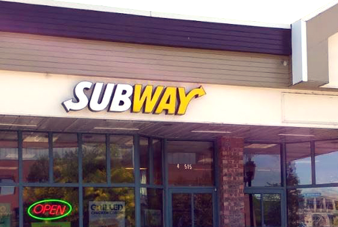 Man robs Kelowna sandwich shop armed with knife | iNFOnews.ca