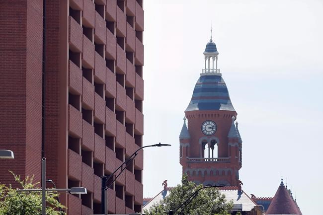 Veteran used vest, military-style rifle in Dallas sniper slayings | iNFOnews.ca Veteran used vest, military-style rifle in Dallas sniper slayings | iNFOnews.ca