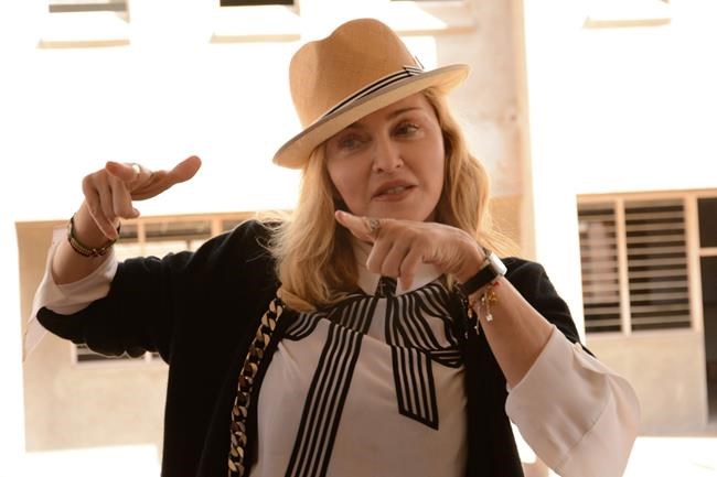 Madonna in Malawi visits hospital she has supported | iNFOnews.ca Madonna in Malawi visits hospital she has supported | iNFOnews.ca