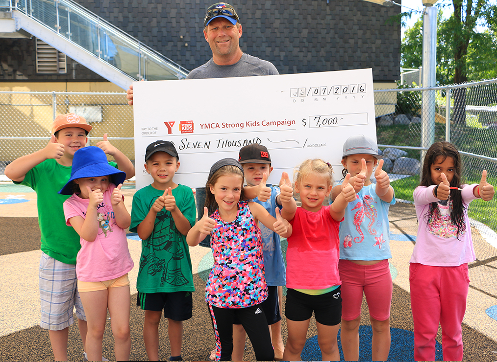 Big Jack gives back to local kids | iNFOnews.ca